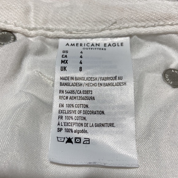 American Eagle Hi-Rise Festival MIDI Distressed White Shorts. Size 4. - Picture 5 of 8